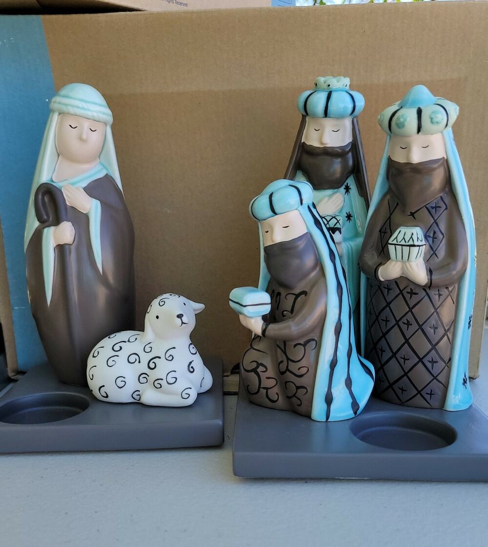 Partylite Modern Nativity Shephard and 3 Kings Tealight Holders P90852 2pc